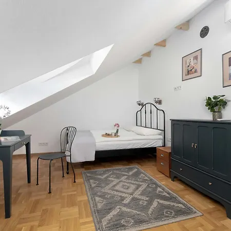 Two-level In The Center With Air Conditioning By Renters * Lublin